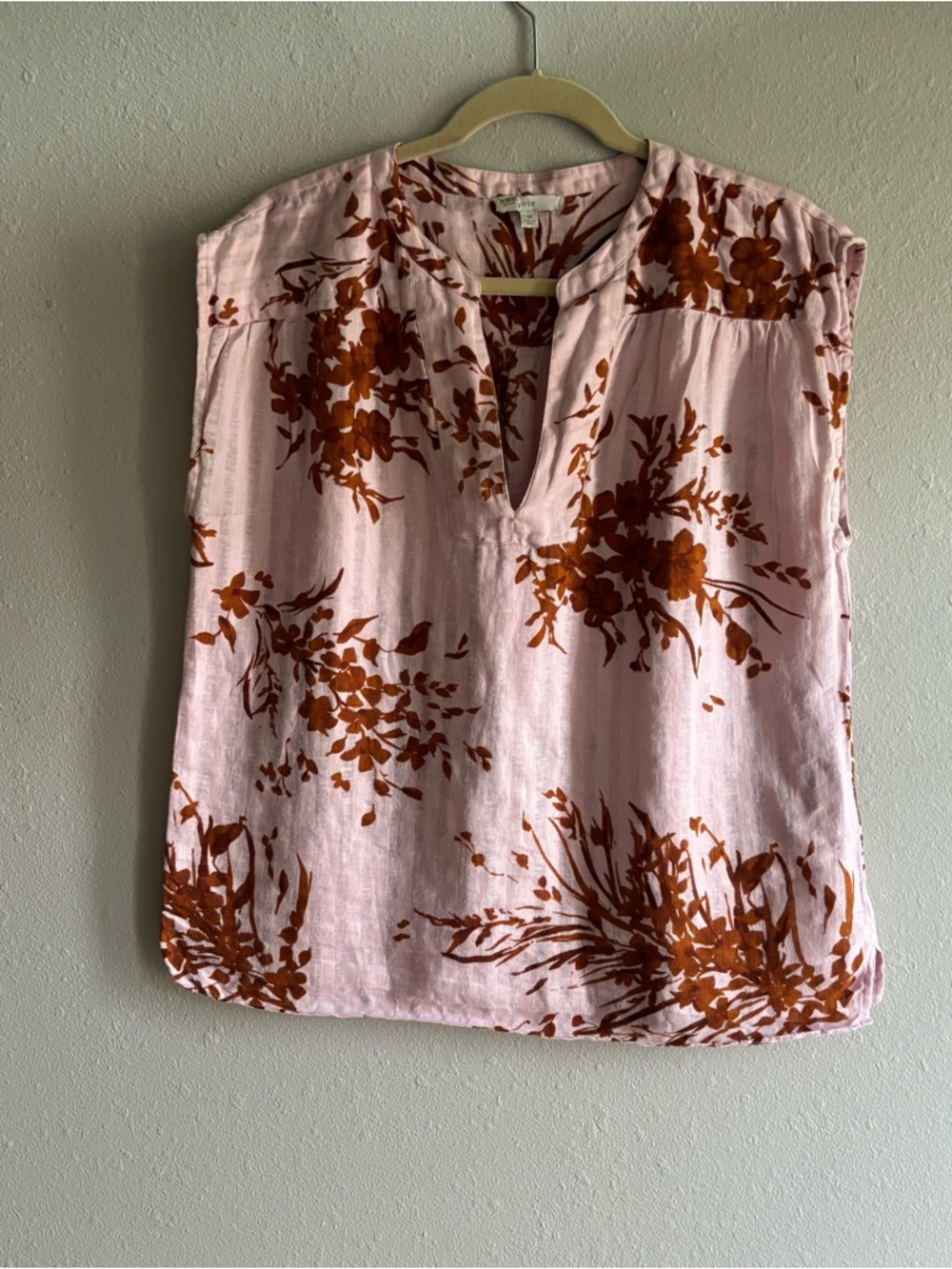 Sleeveless Pink Floral V-Neck Top
